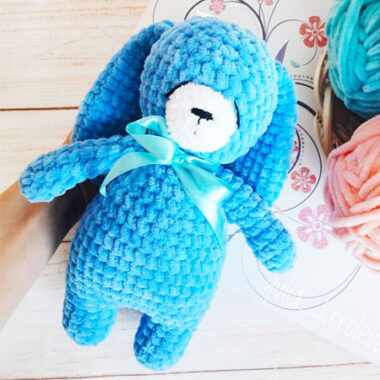 Conejito de Felpa Azul con Carita Dulce PDF Gratis (2)