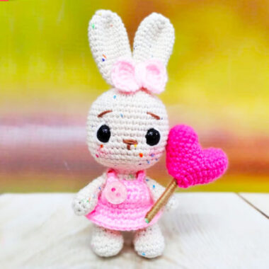 Amigurumi Conejito Bebé con Globo PDF Patrón gratis