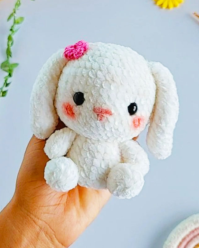 Blanco Conejita Amigurumi PDF Patrón Gratuito